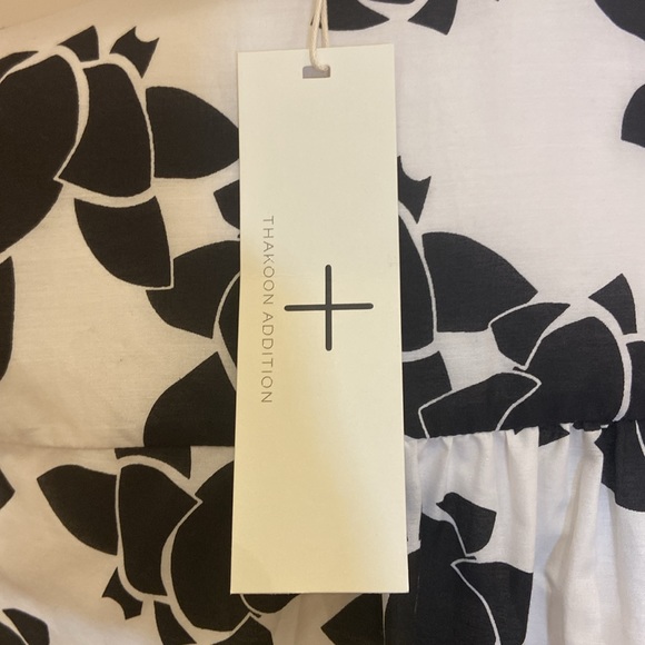 THAKOON | size M | Flower back Tee | white & black | brand new with tag - Picture 4 of 11
